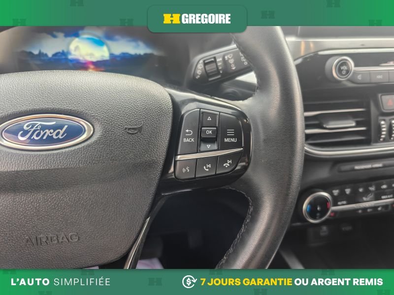 2022 Ford Escape Grey Blainville - photo #15