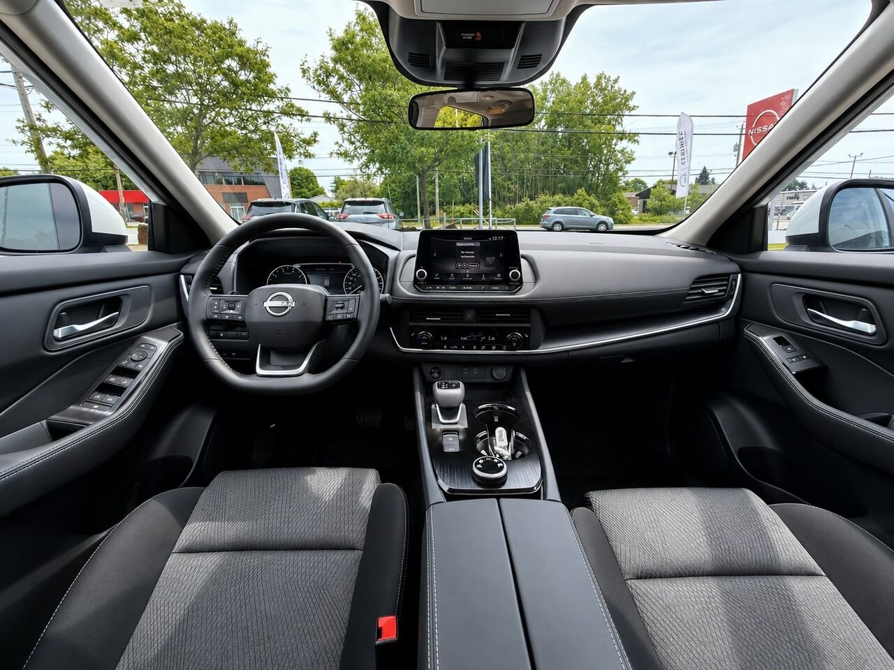2026 NISSAN Rogue ROGUE SV TOIT OUVRANT Everest White Tricoat Pearl Châteauguay - photo #8