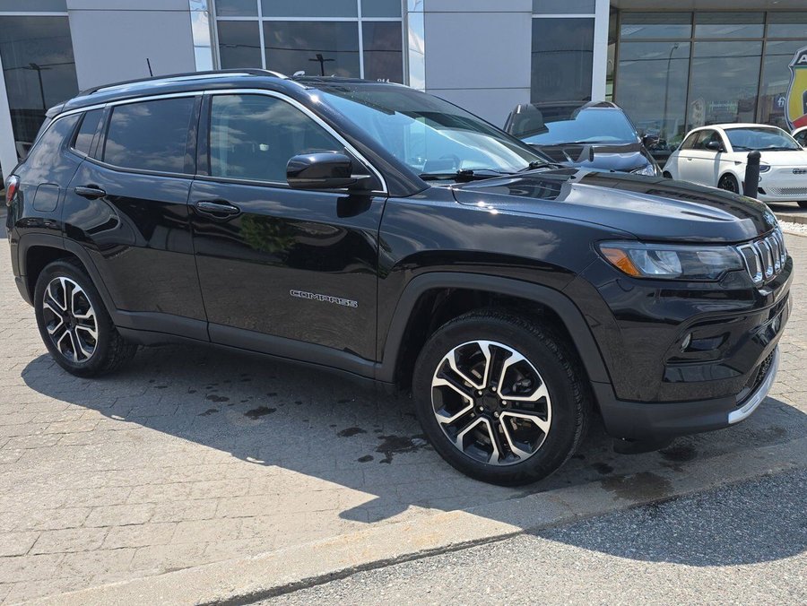 Jeep Compass *** CLEAN CARFAX + BAS KILOMÉTRAGE *** 2022 Noir