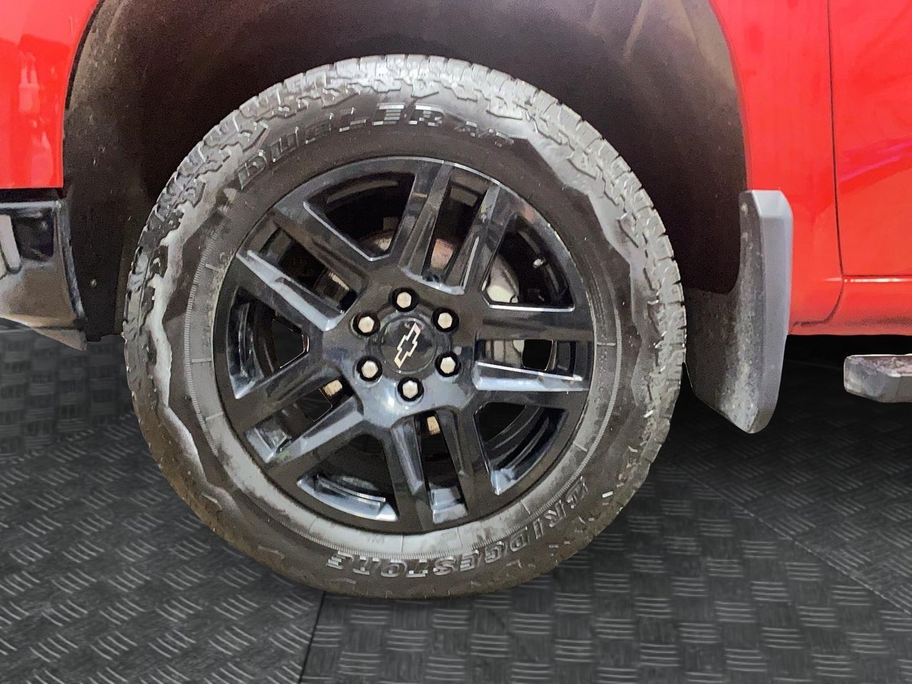 2024 Chevrolet Silverado 1500 VIN 3GCUDCED7RG282990 Red Baie-Comeau - photo #6