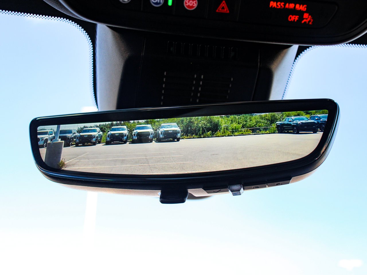 2026 Chevrolet Equinox AWD 4dr ACTIV Grey Sherwood Park - photo #28