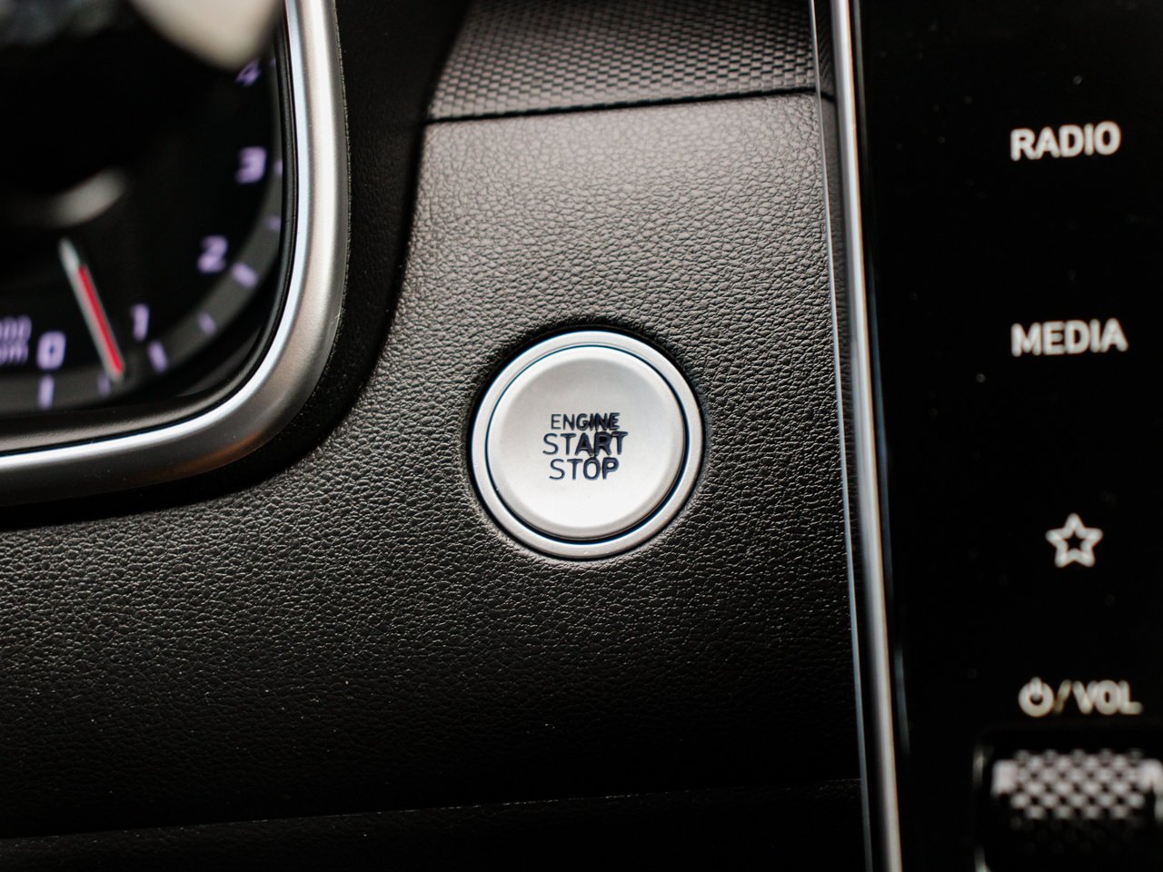 2023 Hyundai Tucson Preferred AWD White Sherwood Park - photo #21