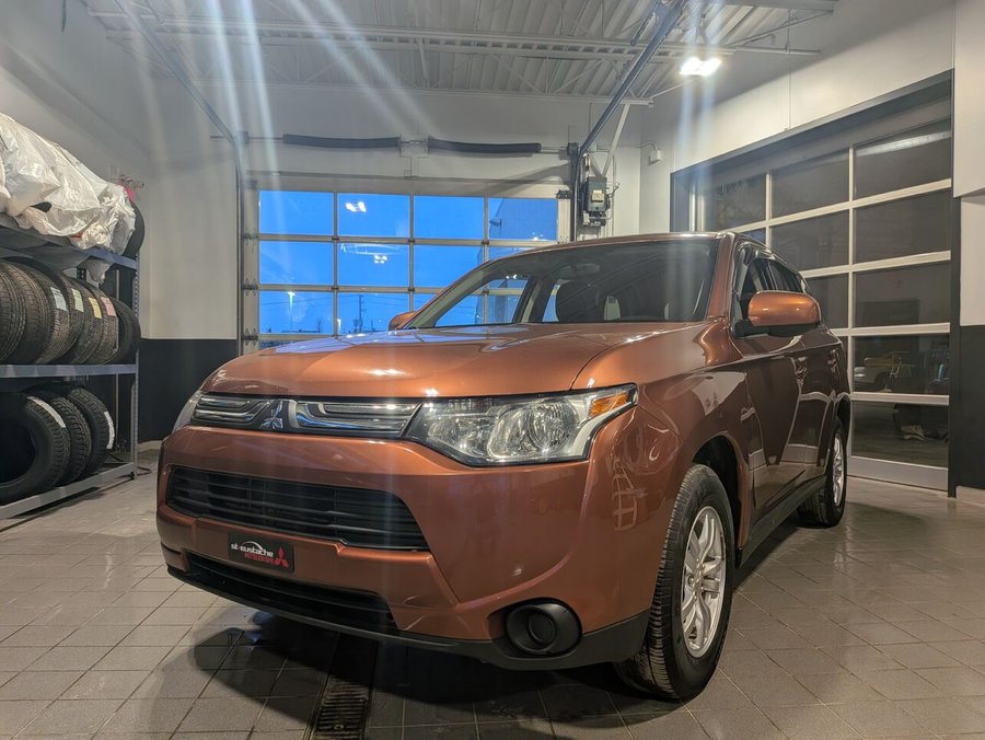 Mitsubishi Outlander 4 RM 4 portes ES 2014 Orange