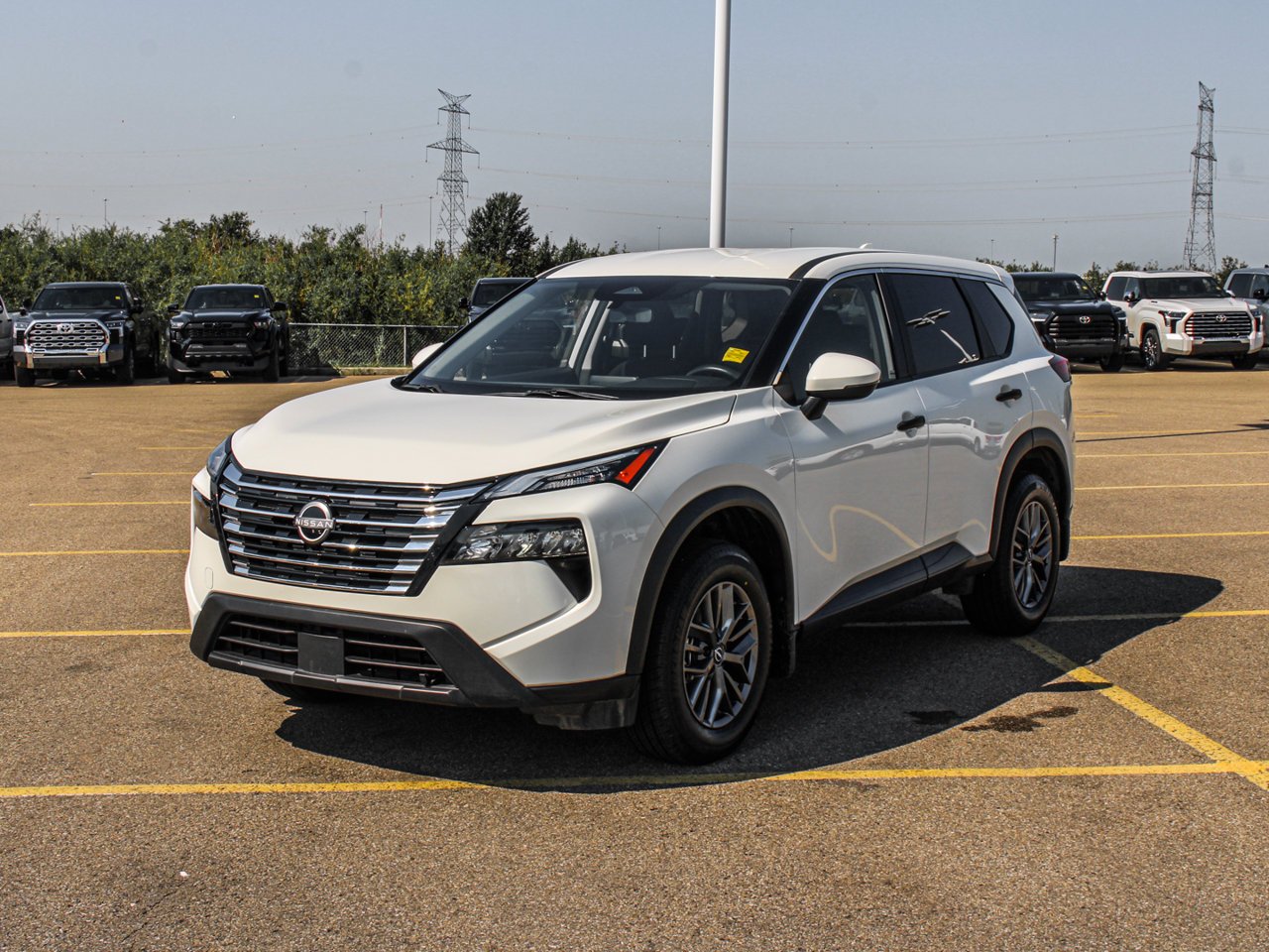 2024 Nissan Rogue AWD S White Sherwood Park - photo #3
