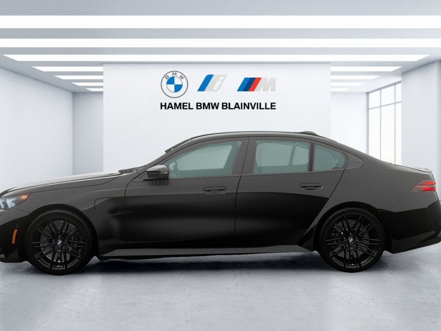 2027 BMW M5 2027 Black Sapphire Metallic