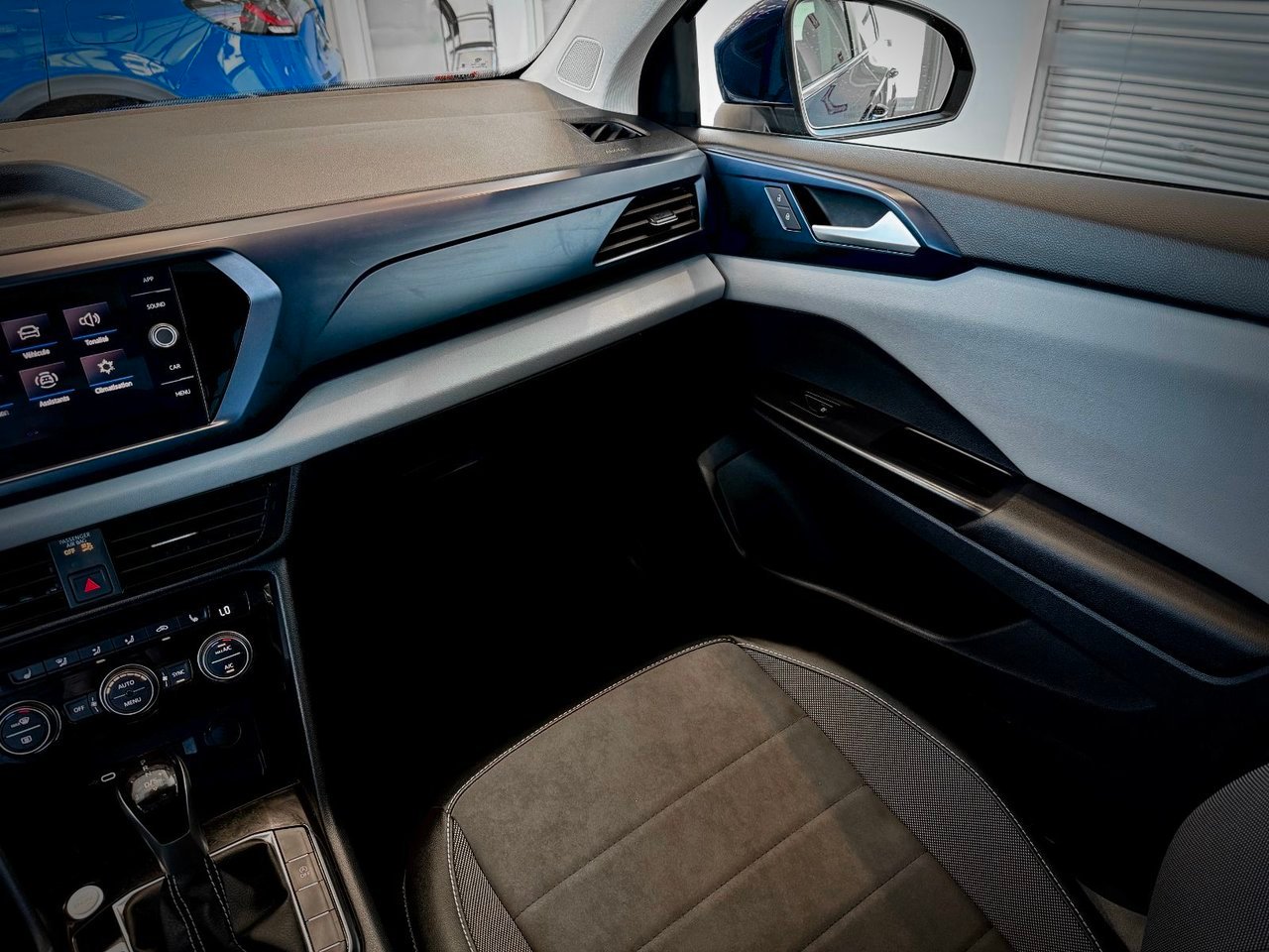Volkswagen Taos 2023 Bleu Notre-Dame-des-Prairies - photo #22