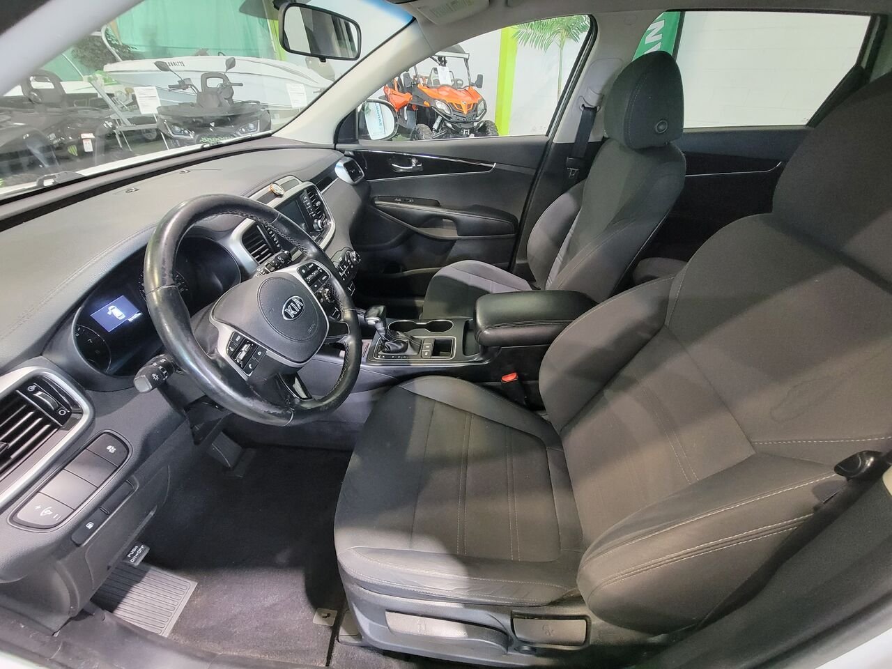 2019 Kia Sorento White  - photo #9