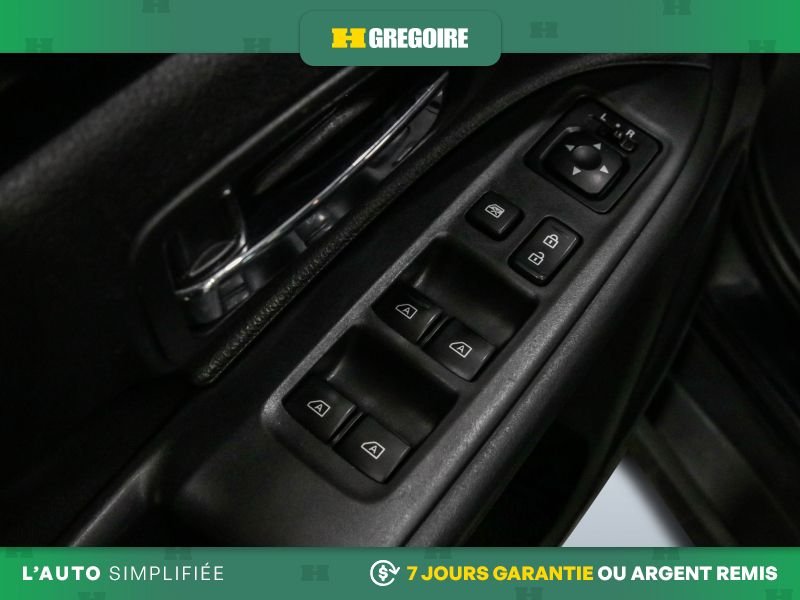 2020 Mitsubishi Outlander Black Saint-Eustache - photo #17