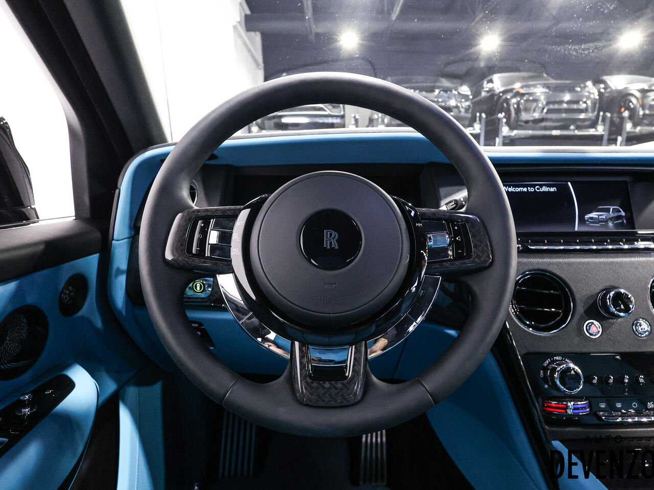 Rolls-Royce Cullinan 2023 Bleu Saint-Eustache - photo #15
