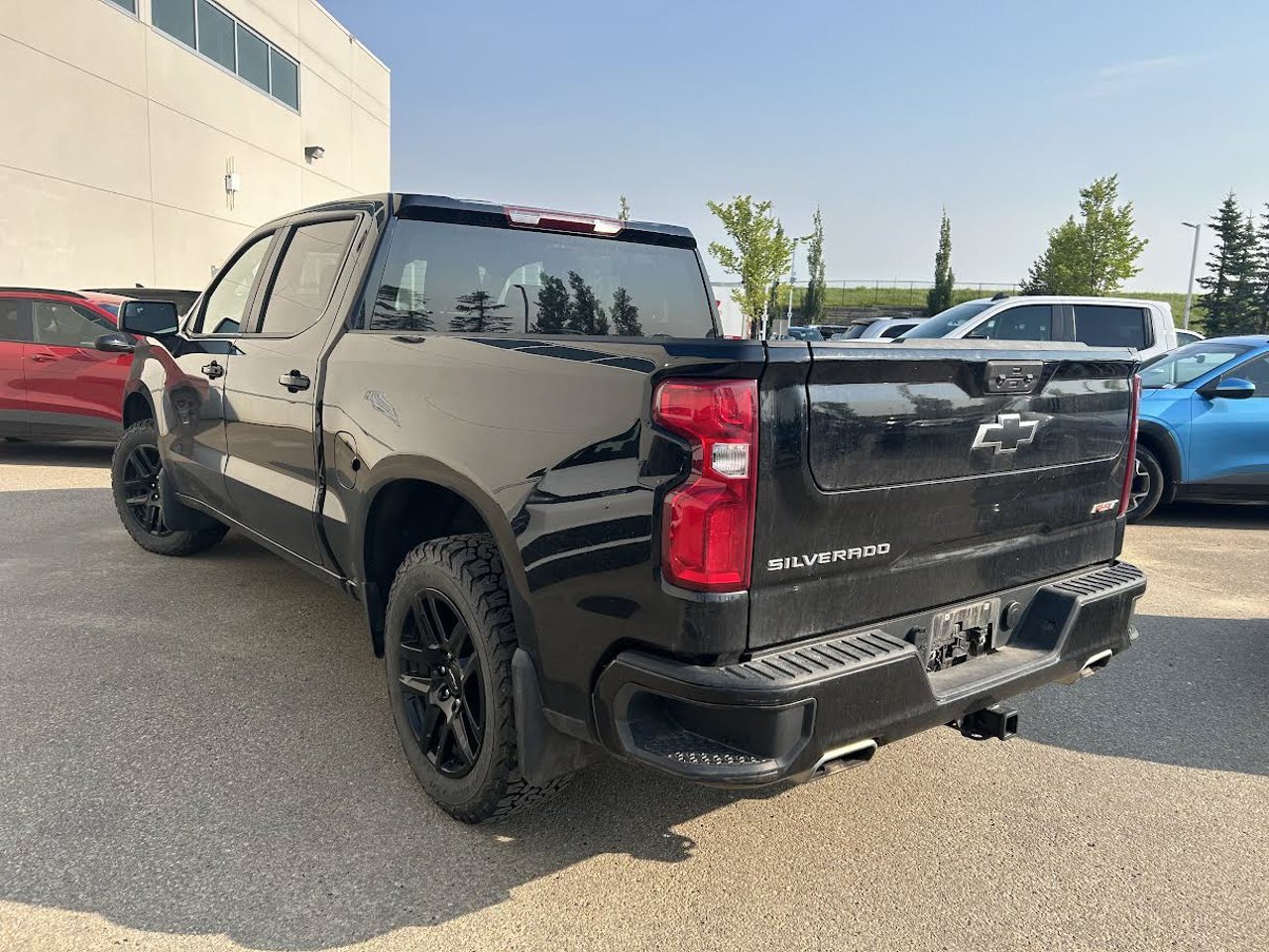 2023 Chevrolet Silverado 1500 4WD Crew Cab 147 RST Black Sherwood Park - photo #3