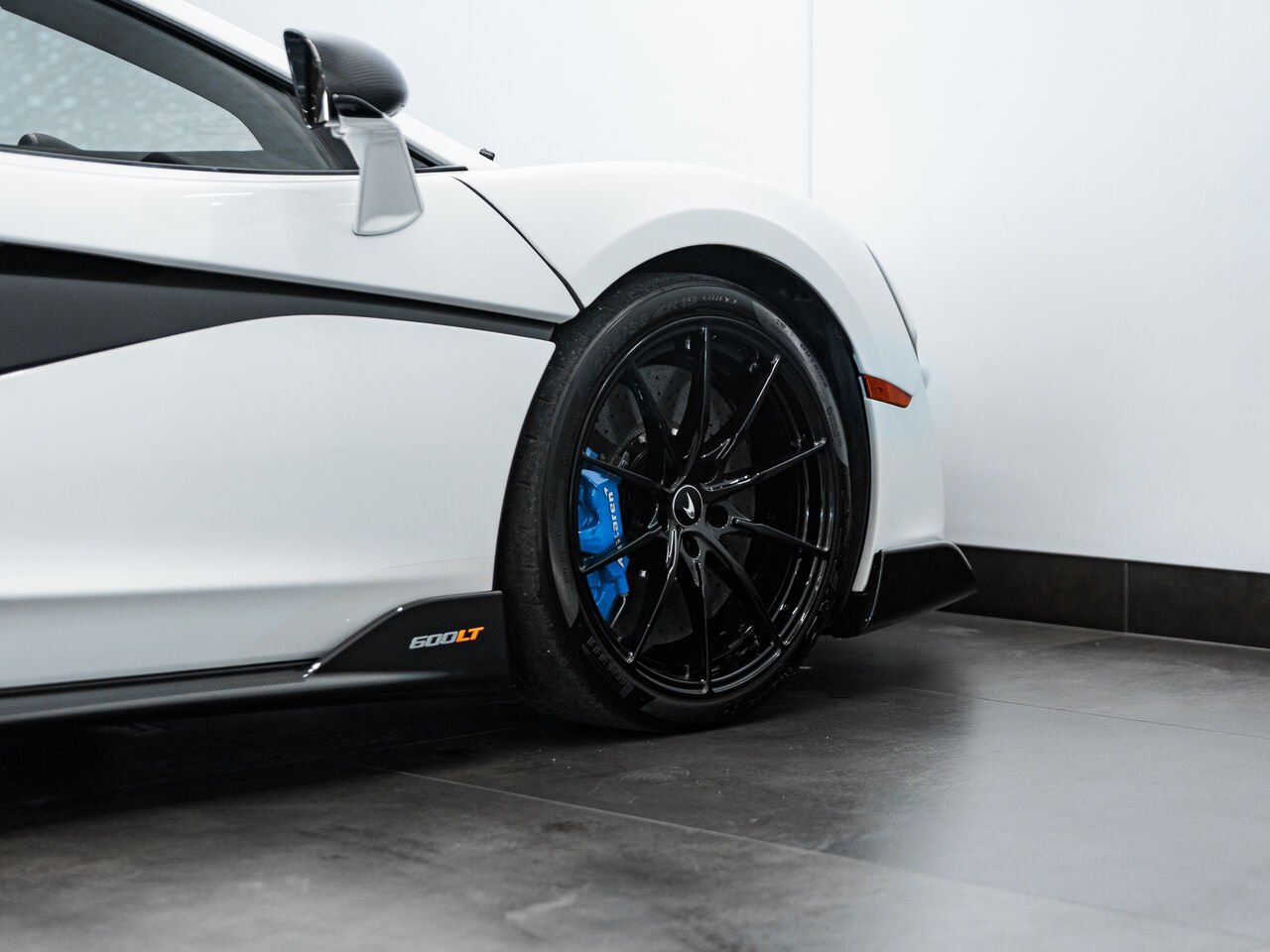 2019 McLaren 600LT *NO LUXURY TAX* White Kirkland - photo #31