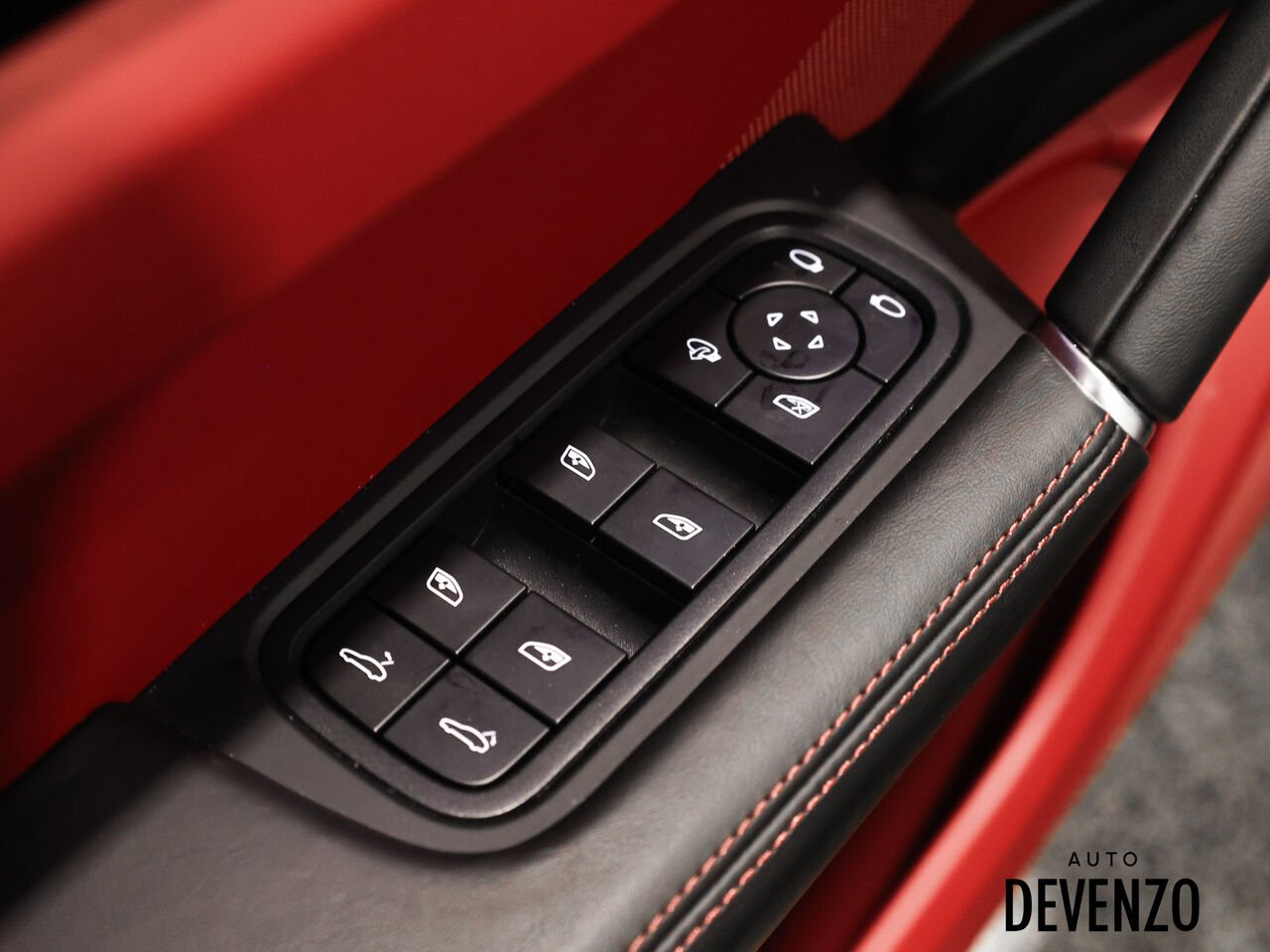 2022 Porsche Cayenne Grey Saint-Eustache - photo #7
