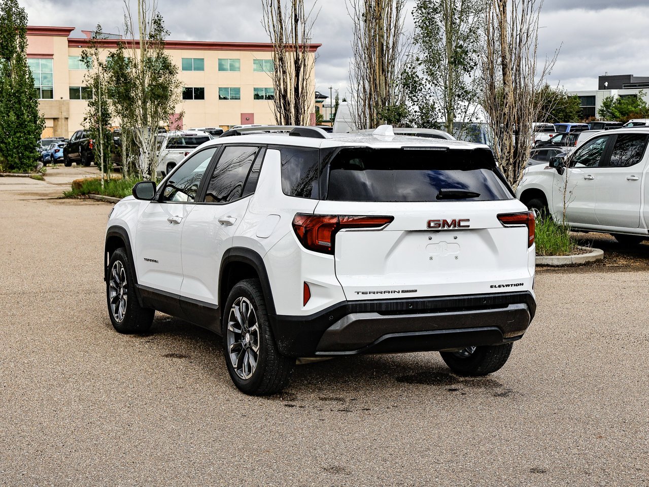 2026 GMC Terrain AWD 4dr Elevation White Sherwood Park - photo #10