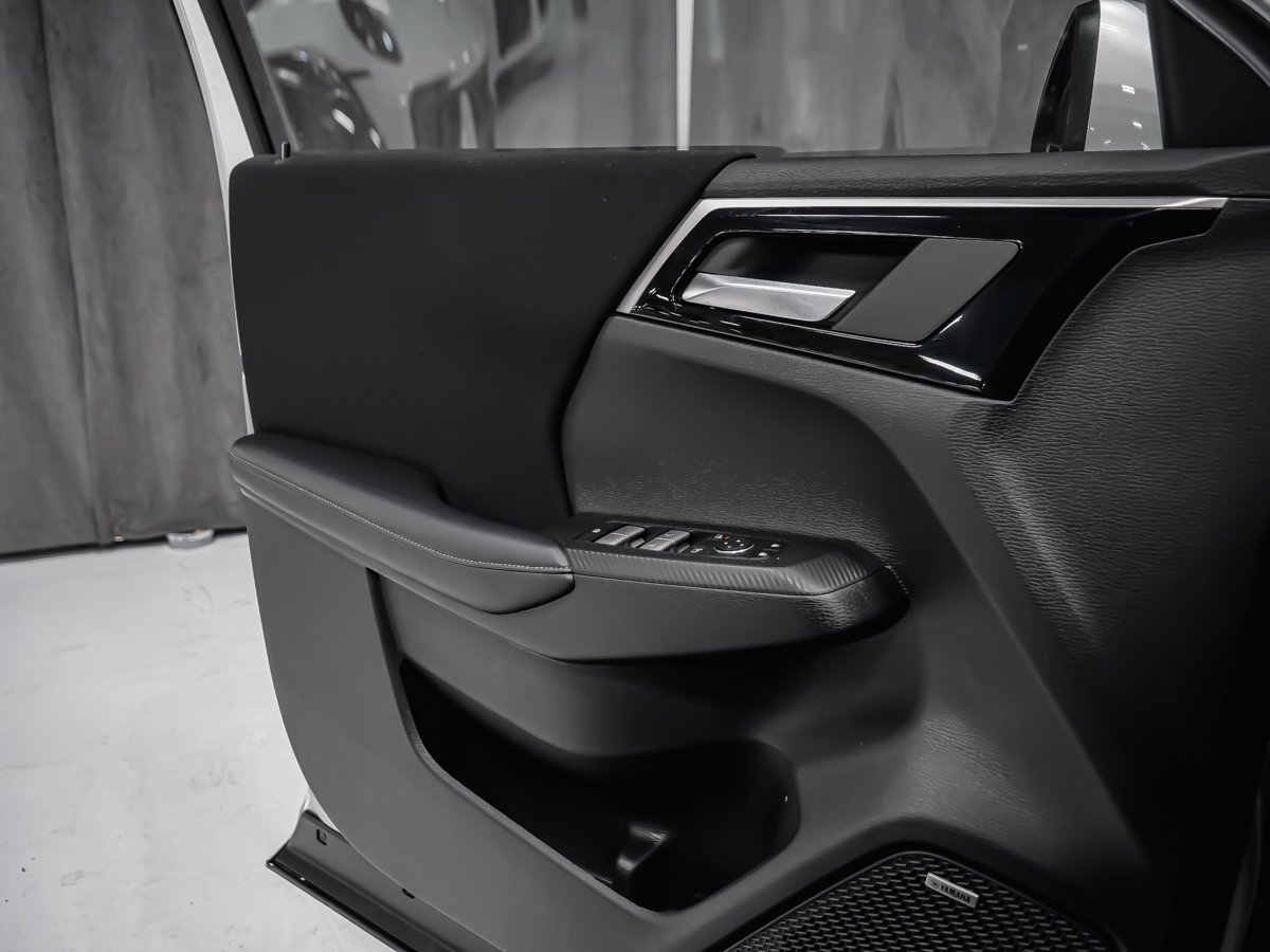 Mitsubishi Outlander ES S-AWC SIEGES CHAUFFANTS APPLE CARPLAY 2025 Gris Montréal - photo #6
