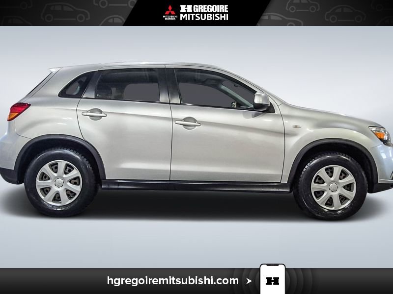 Mitsubishi RVR MR4403 | ES * Caméra * Aucun Accident * Bluetooth 2019 Gris Laval - photo #10