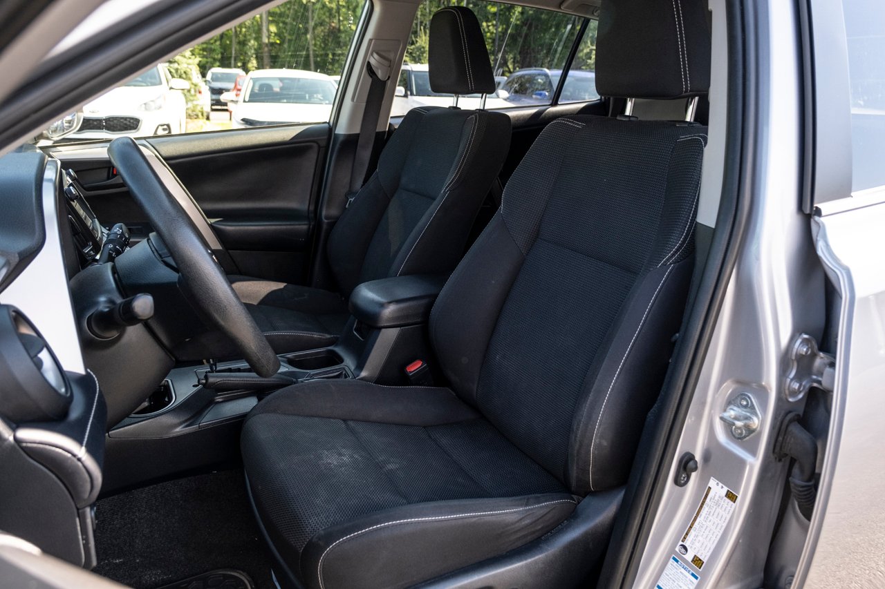 Toyota RAV4 2018 Gris Gatineau - photo #11