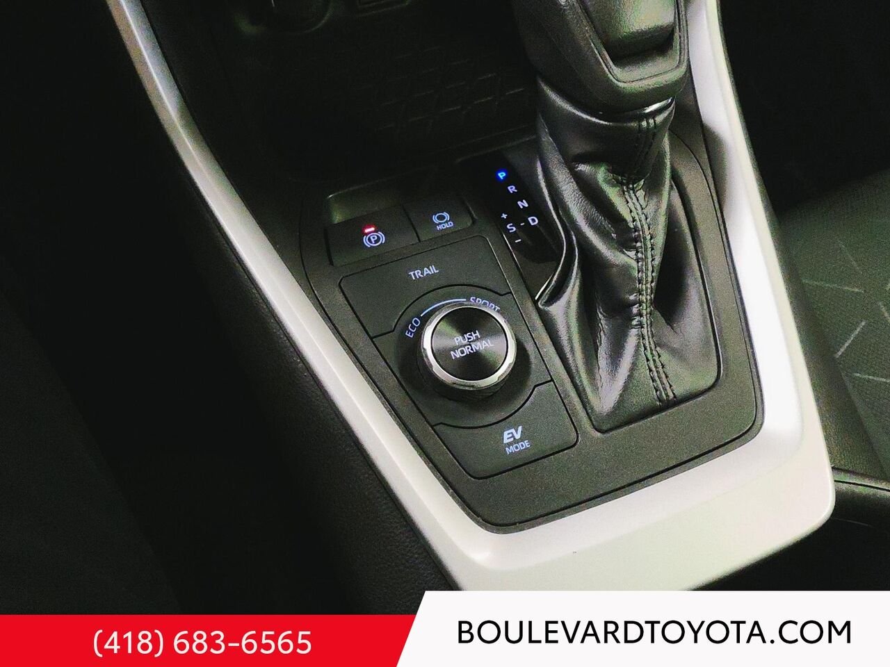 Toyota RAV4 99569A-24 | XLE HYBRIDE, AWD 2023 Argent Québec - photo #16