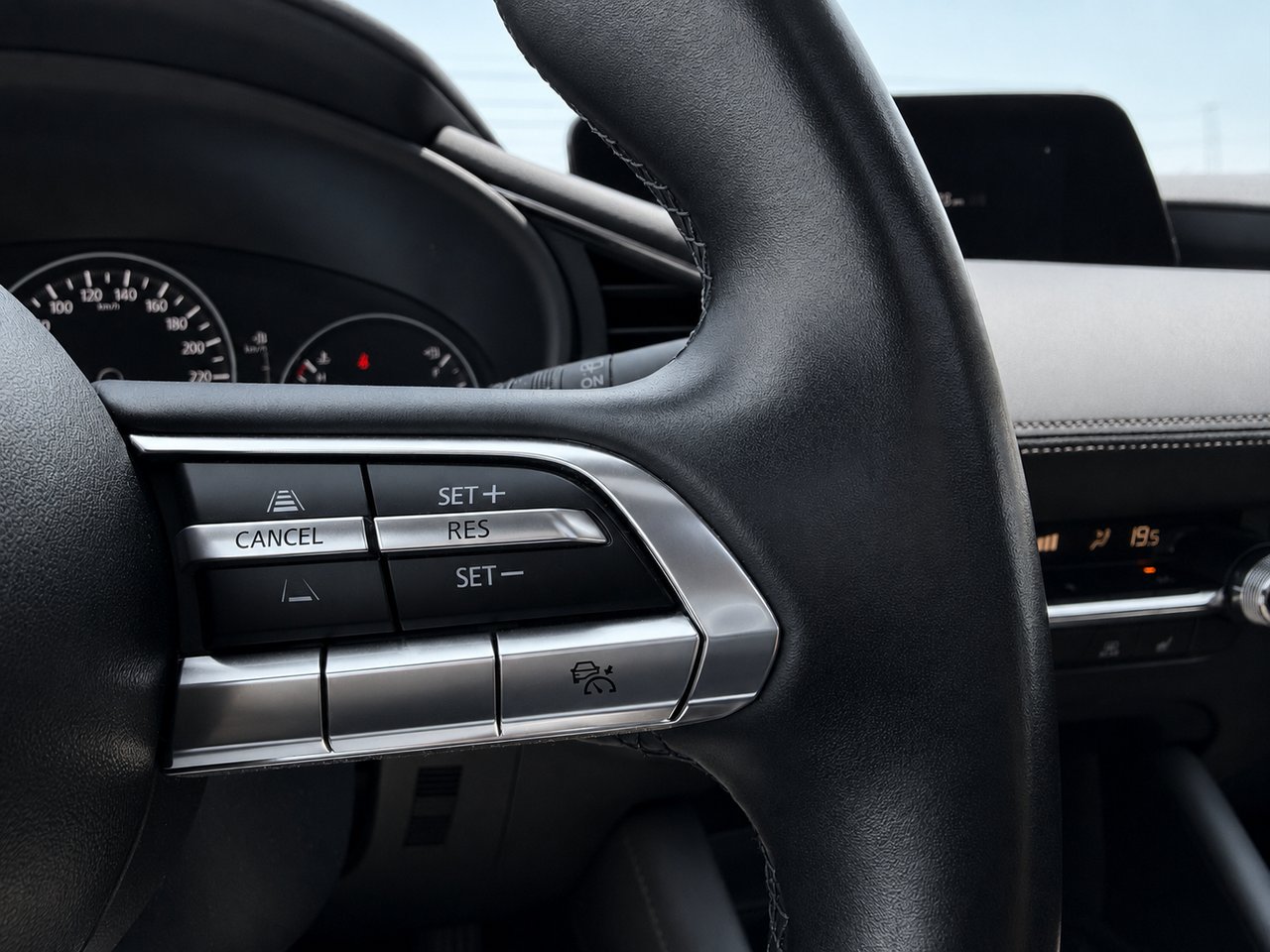 2022 Mazda Mazda3 Sport White Châteauguay - photo #15