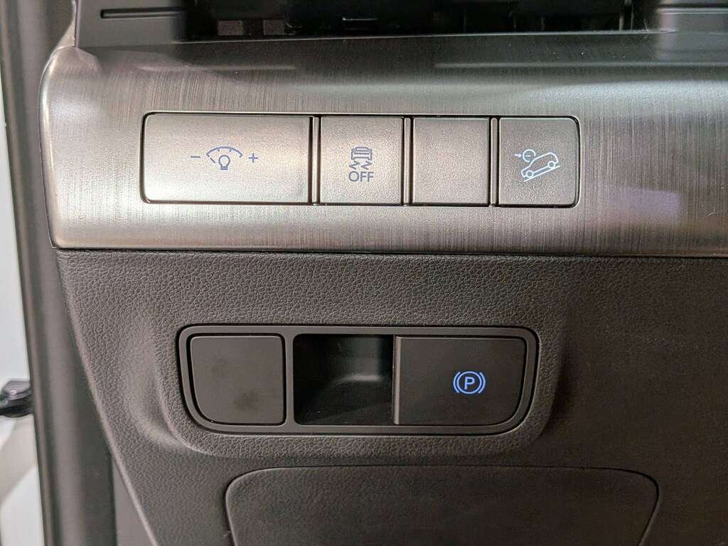 Hyundai Kona 2.0L Preferred AWD w/Trend Package 2025 Blanc Val-David - photo #30