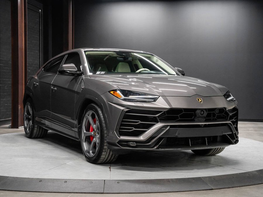 2022 Lamborghini Urus 2022 gray