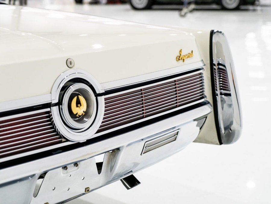 1968 Chrysler IMPERIAL 1968 White