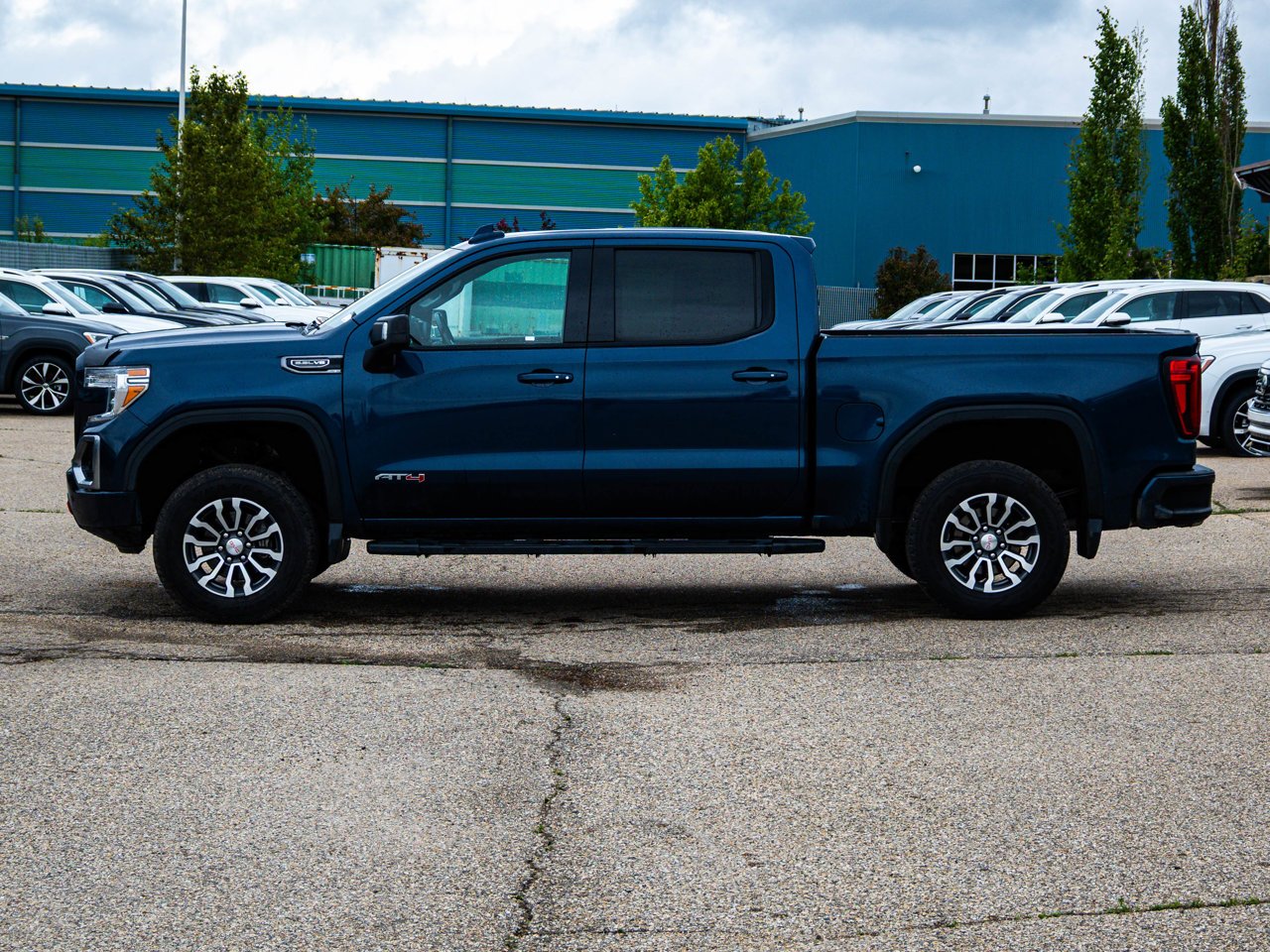 2019 GMC Sierra 1500 4WD Crew Cab 147 AT4 Blue Sherwood Park - photo #9