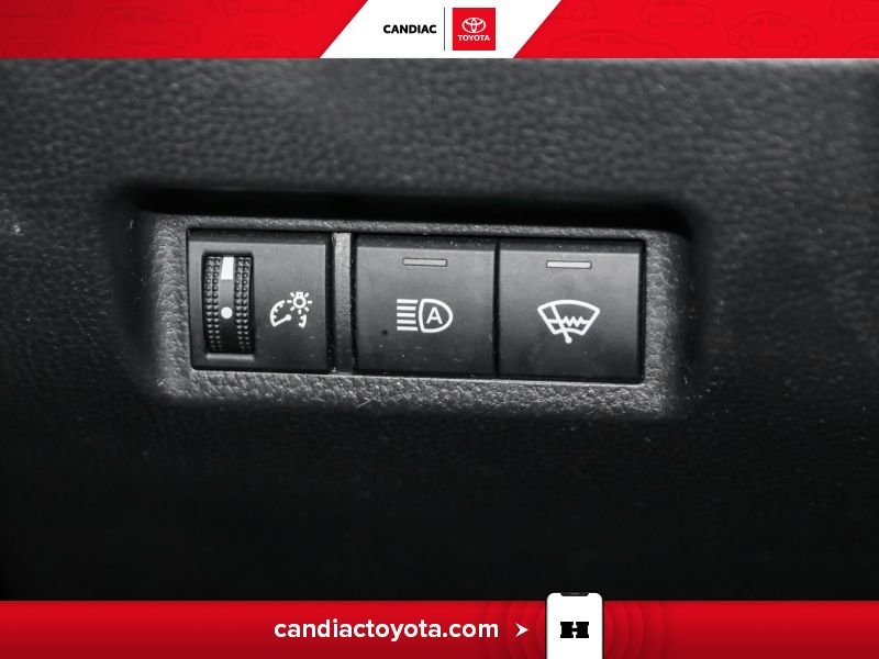 2022 Toyota Rav 4 Silver Blainville - photo #18