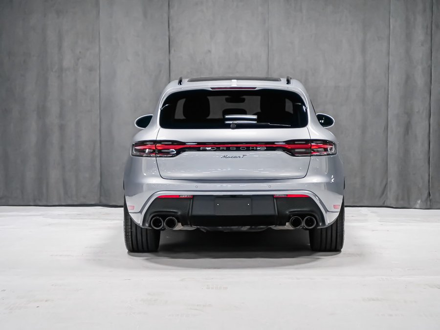 2025 Porsche Macan T Black