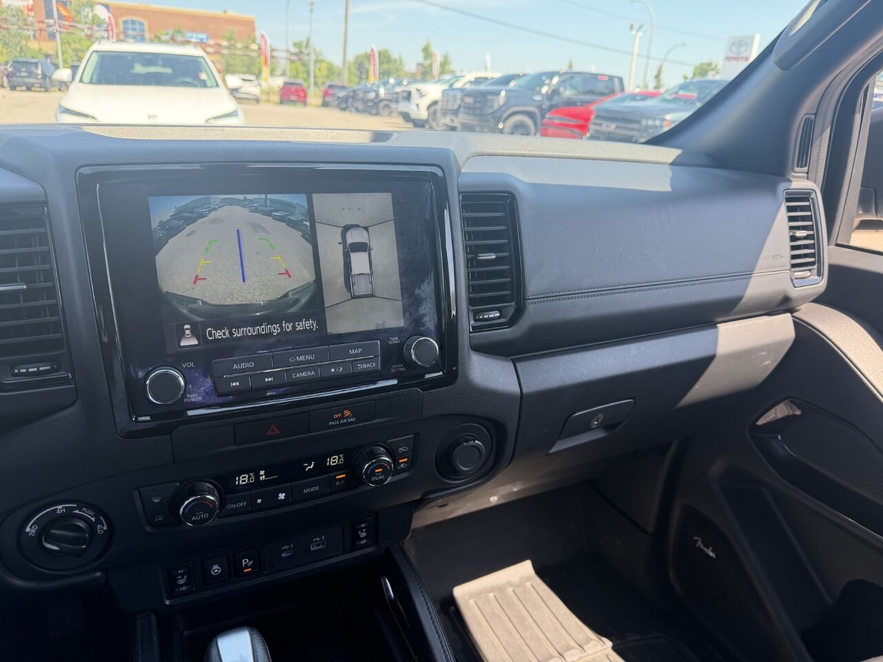 NISSAN FRONTIER PRO-4X SV cabine double caisse longue 4x4 2022 Argent Ottawa & Gatineau - photo #6
