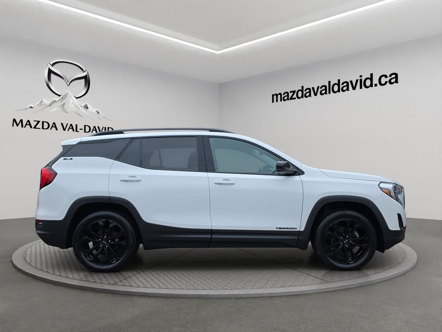 2020 GMC Terrain Traction intégrale, 4 portes SLE, Commande audio au volant, écran tactile, bluetooth White