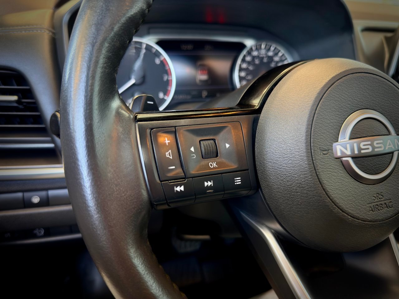 2023 Nissan Rogue Black Notre-Dame-des-Prairies - photo #22