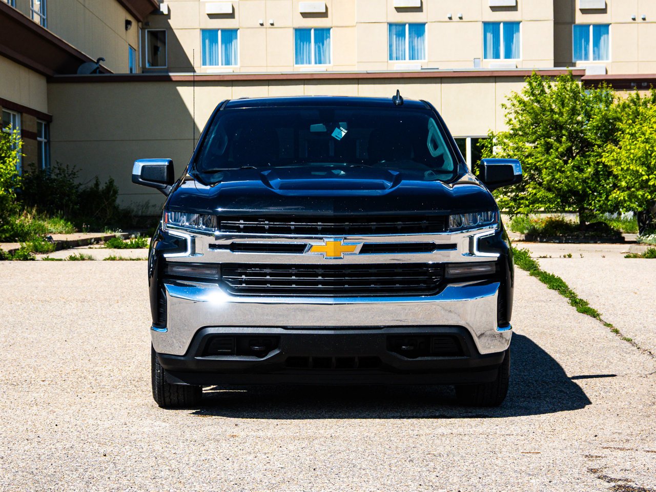 2022 Chevrolet Silverado 1500 LTD 4WD Crew Cab 147 LT Black Sherwood Park - photo #2