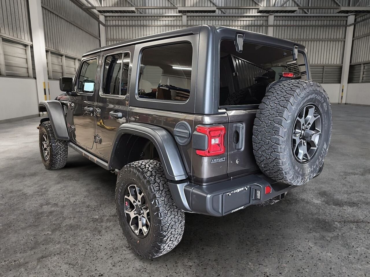 2018 Jeep Wrangler Unlimited Rubicon 4x4 Silver Saint-Hyacinthe - photo #3