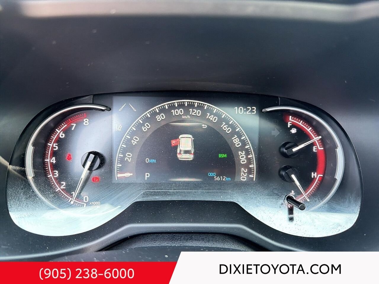 2025 Toyota RAV4 XLE AWD / CLEAN CARFAX / HEATED SEATS / MOONROOF / ALLOY WHEELS / CARPLAY AND ANDROID AUTO Blue Mississauga - photo #13