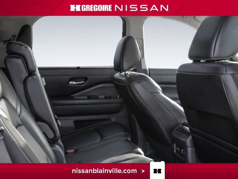 2024 Nissan Pathfinder Black Laval - photo #26