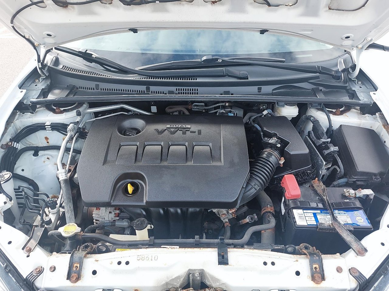2016 Toyota Corolla VIN 2T1BURHE6GC527963 White Baie-Comeau - photo #7