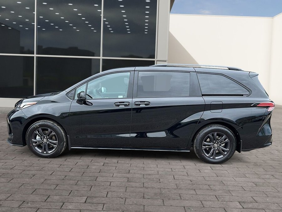 2026 Toyota Sienna XSE HYBRIDE 2026 Black