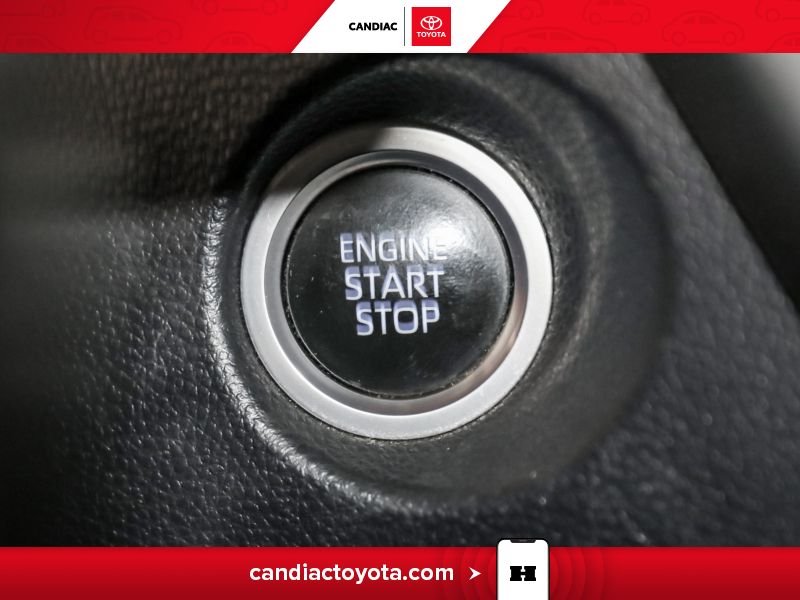 Toyota Corolla 2022 Rouge Saint-Eustache - photo #23