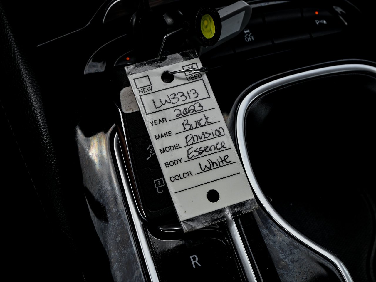 2023 Buick Envision AWD 4dr Essence White Sherwood Park - photo #34