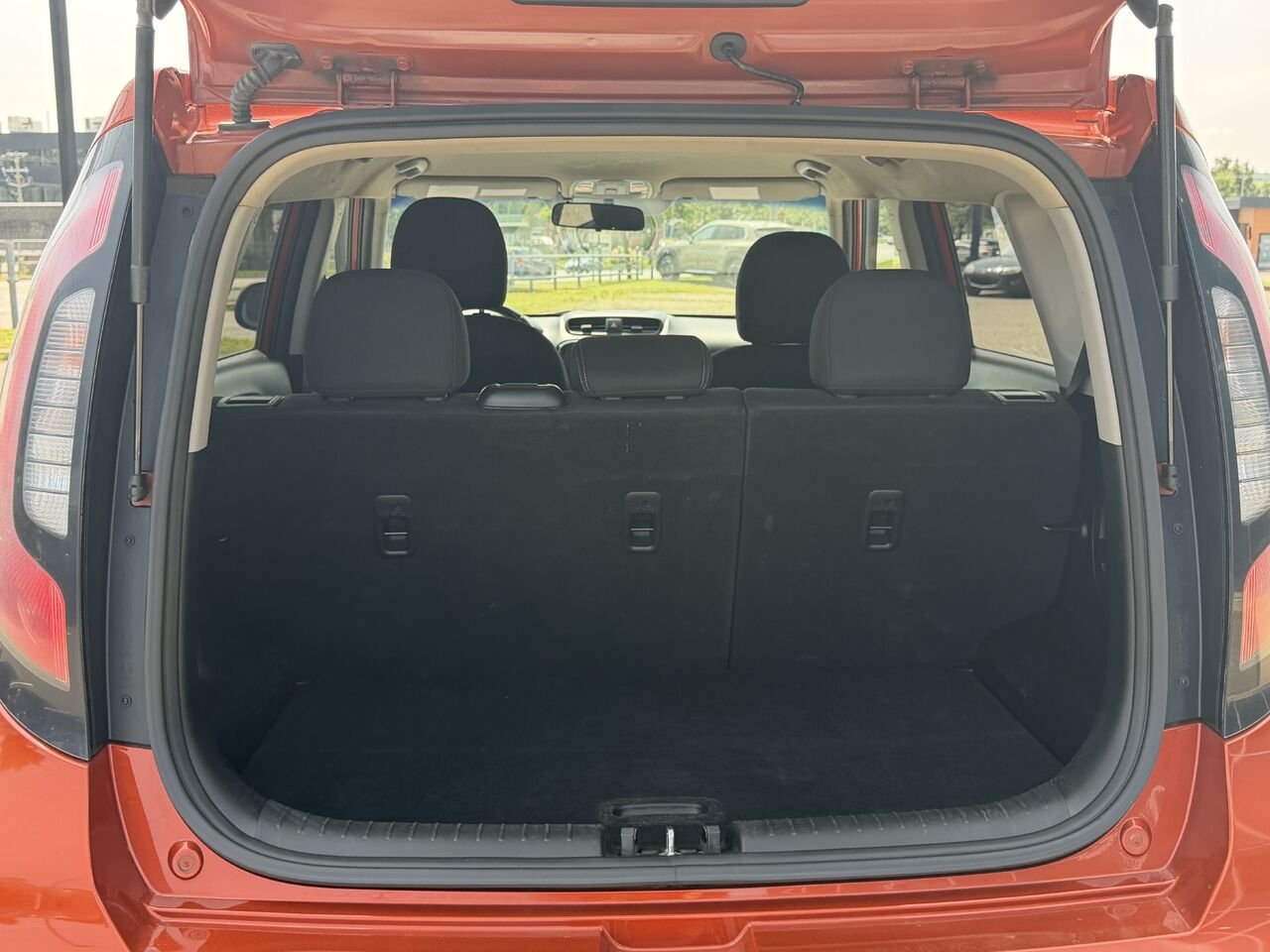 2019 Kia Soul Orange Ste-Marie - photo #6