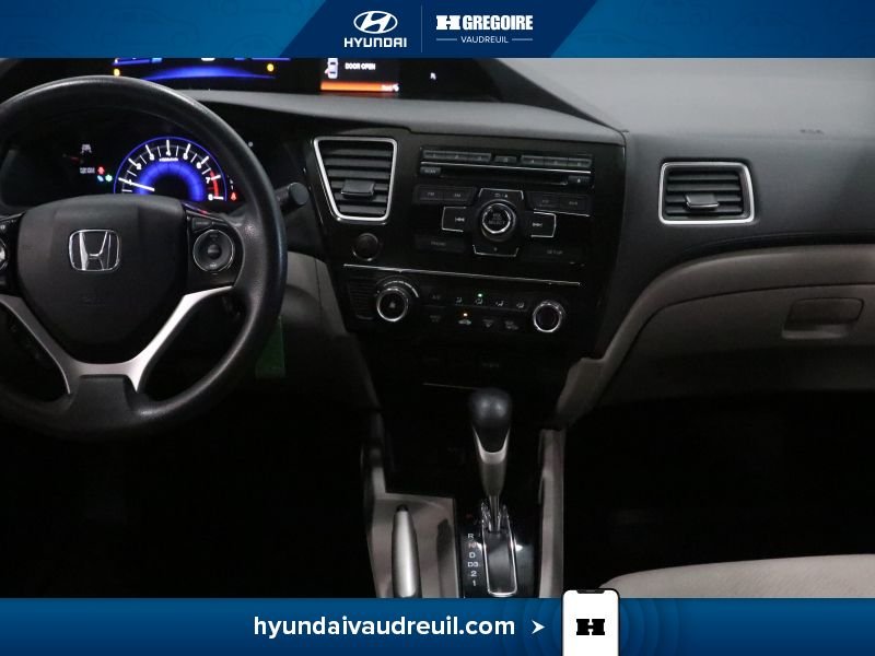 Honda Civic YA888 | LX 4 portes, boîte automatique 2013 Gris Laval - photo #22