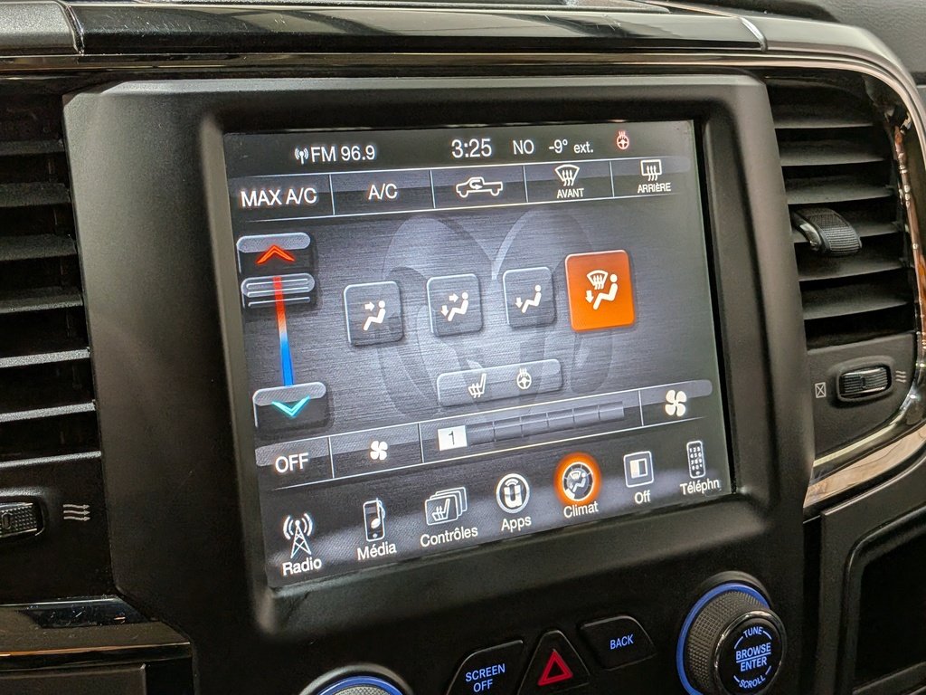 2017 Ram 1500 4WD Quad Cab 140.5" Sport Blue Val-David - photo #21
