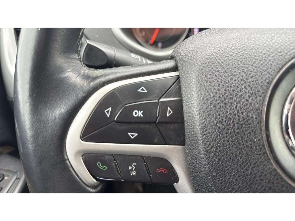 Jeep Cherokee 2016 Rouge Gatineau - photo #10