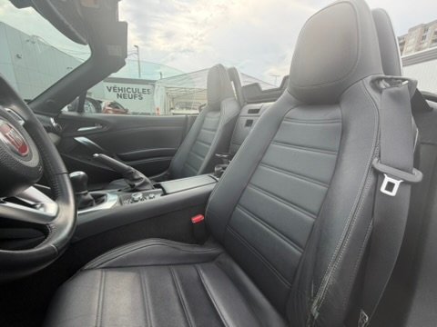 2017 FIAT 124 Spider LUSSO White Laval - photo #8