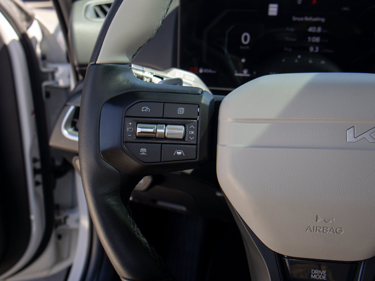 2025 Kia K4 GT-Line Turbo FWD White Sherwood Park - photo #25