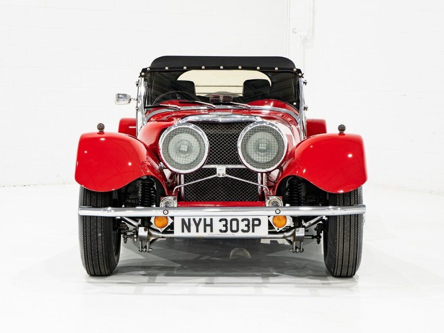 1975 Panther J72 Roadster 1975 Red