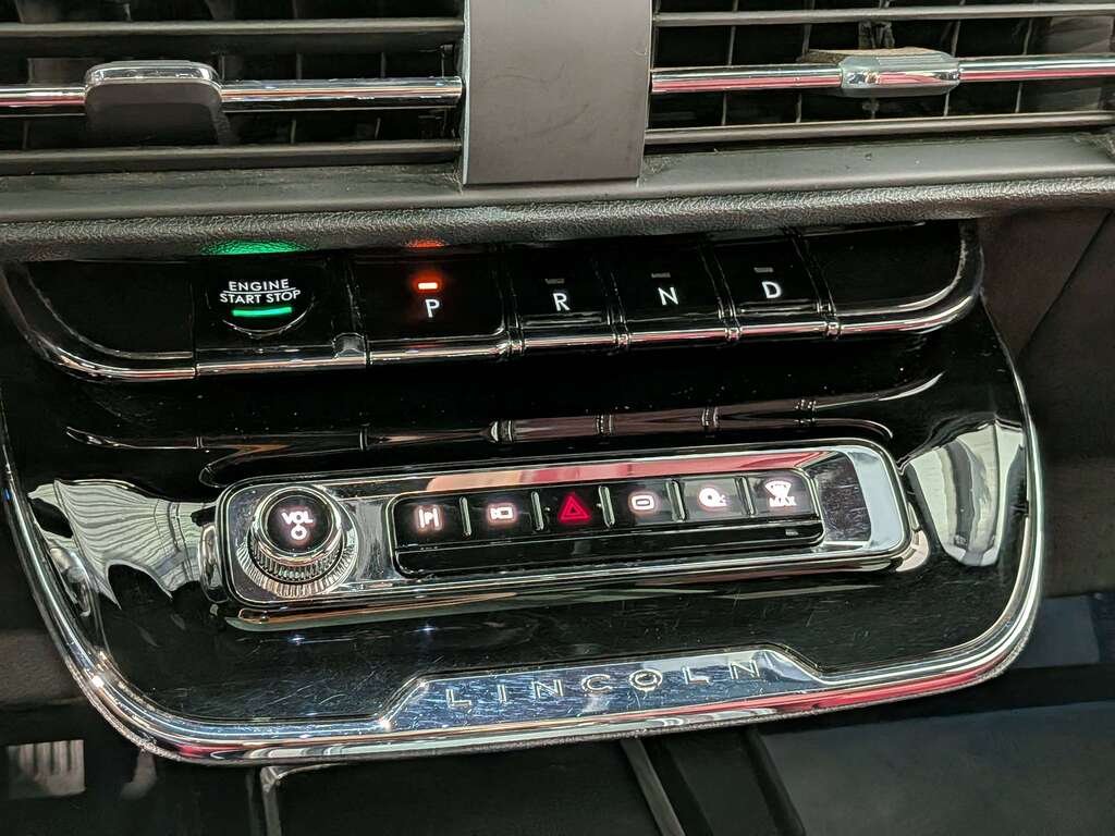 2023 Lincoln Corsair Grand Touring AWD White Val-David - photo #28
