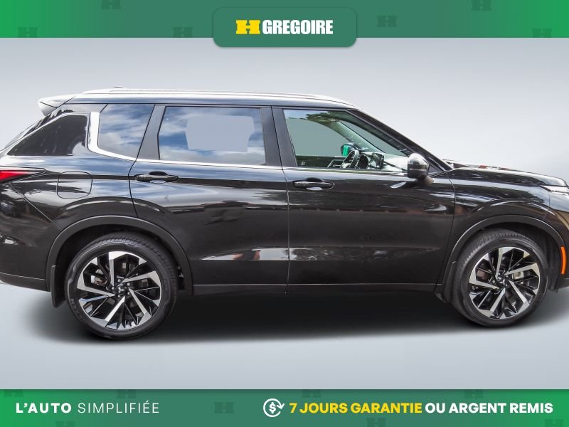 Mitsubishi Outlander V3570 | SEL TOIT PANO + SIEGE CHAUFANT 2023 Noir Laval - photo #8