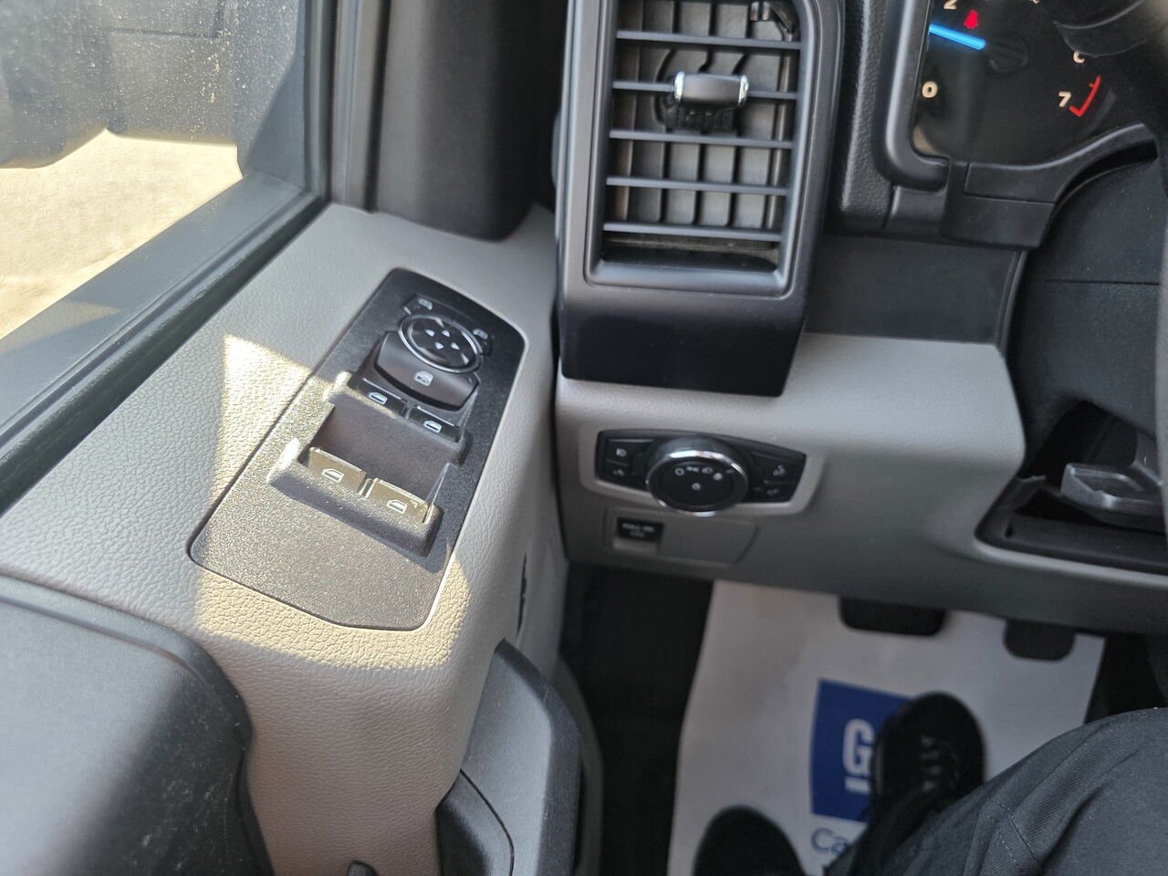 2020 Ford F-150 XL cabine SuperCrew 4RM caisse de 5,5 pi Brown Rouyn-Noranda - photo #40