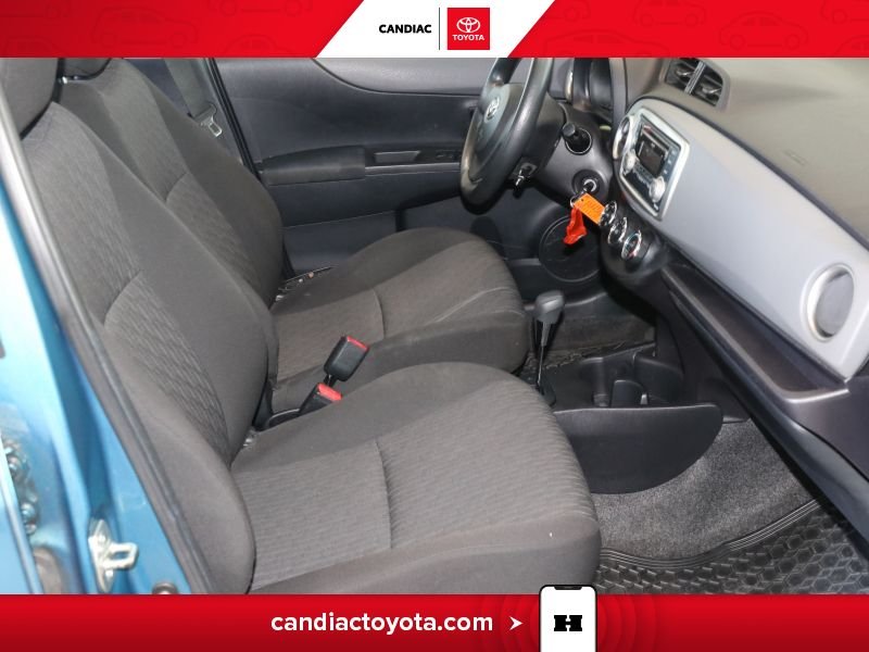 2014 Toyota Yaris Green Saint-Eustache - photo #13